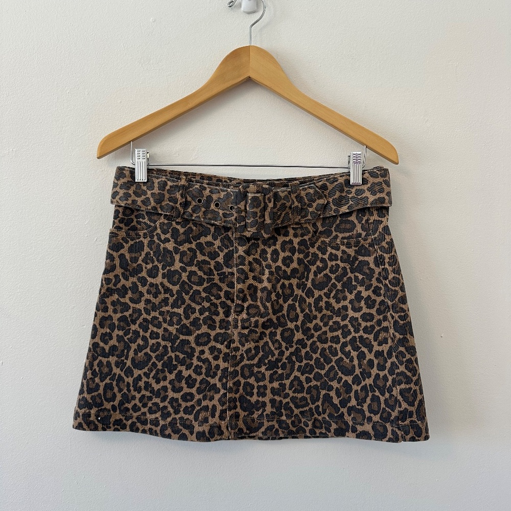Show Me Your Mumu Tyra Belted Mini Skirt in Leopard Latte | Size Medium - Picture 4 of 15